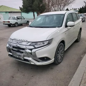 Mitsubishi Outlander 2024