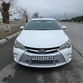 Toyota Camry 2015