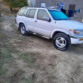 Nissan Pathfinder 1998