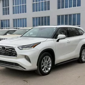 Toyota Highlander 2020