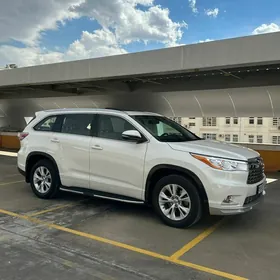 Toyota Highlander 2015