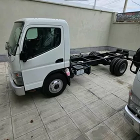 Mitsubishi Canter 2024