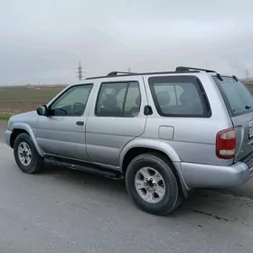 Nissan Pathfinder 2002