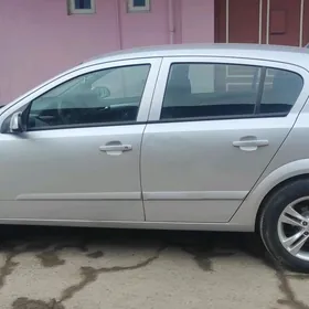 Opel Astra 2004