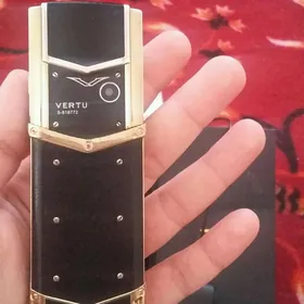 vertu v10