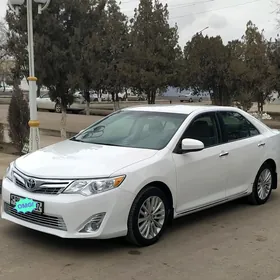 Toyota Camry 2012