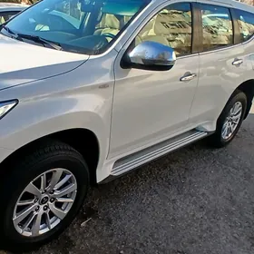 Mitsubishi Montero Sport 2019