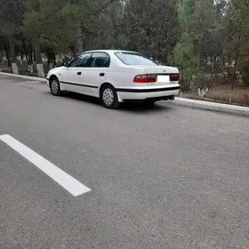 Toyota Carina 1995