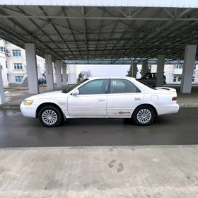 Toyota Camry 1999