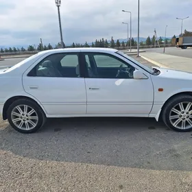 Toyota Camry 1999