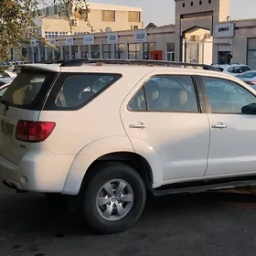 Toyota Fortuner 2006