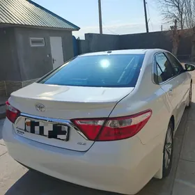 Toyota Camry 2017