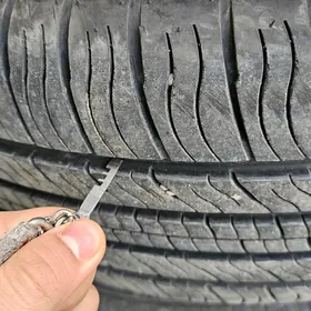 Teker 235/60R17 Покрышки
