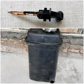 BMW Датчик бачок