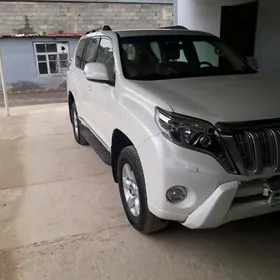 Toyota Land Cruiser Prado 2014