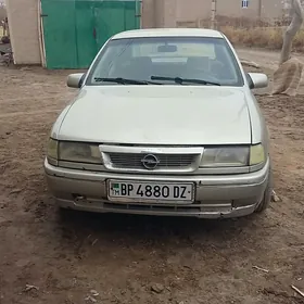 Opel Vectra 1992