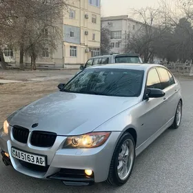 BMW 330 2005