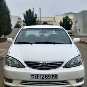 Toyota Camry 2004