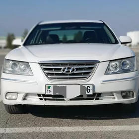 Hyundai Sonata 2009