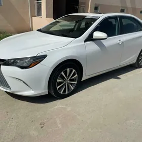 Toyota Camry 2016