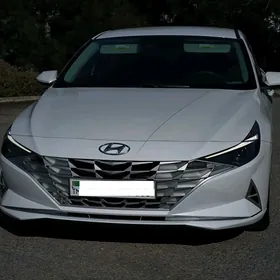 Hyundai Elantra 2021