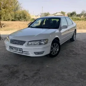 Toyota Camry 1999