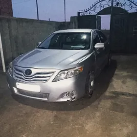 Toyota Camry 2010