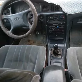 Hyundai Sonata 1995