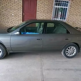 Toyota Camry 1999