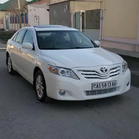 Toyota Camry 2011