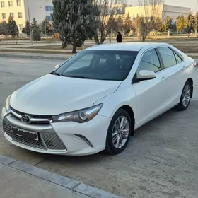 Toyota Camry 2017