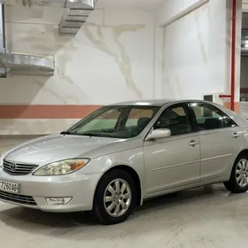 Toyota Camry 2004