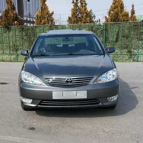 Toyota Camry 2005