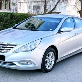 Hyundai Sonata 2011