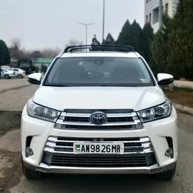 Toyota Highlander 2019