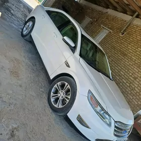 Ford Taurus 2012