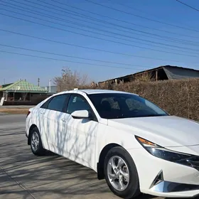 Hyundai Elantra 2020