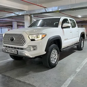 Toyota Tacoma 2018