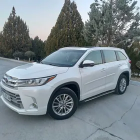 Toyota Highlander 2019