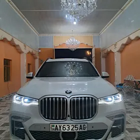 BMW X7 2021