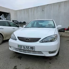 Toyota Camry 2004