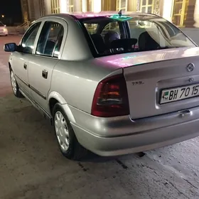 Opel Astra 2000