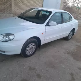 Daewoo Leganza 1998