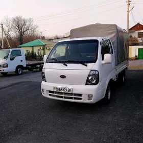 Kia Bongo 2012