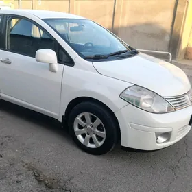 Nissan Versa 2010