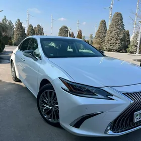 Lexus ES 350 2019