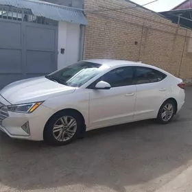 Hyundai Elantra 2020