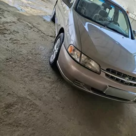 Nissan Altima 1999