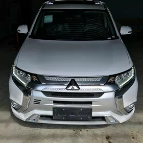 Mitsubishi Outlander 2022