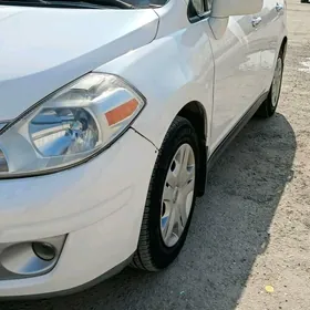 Nissan Versa 2010